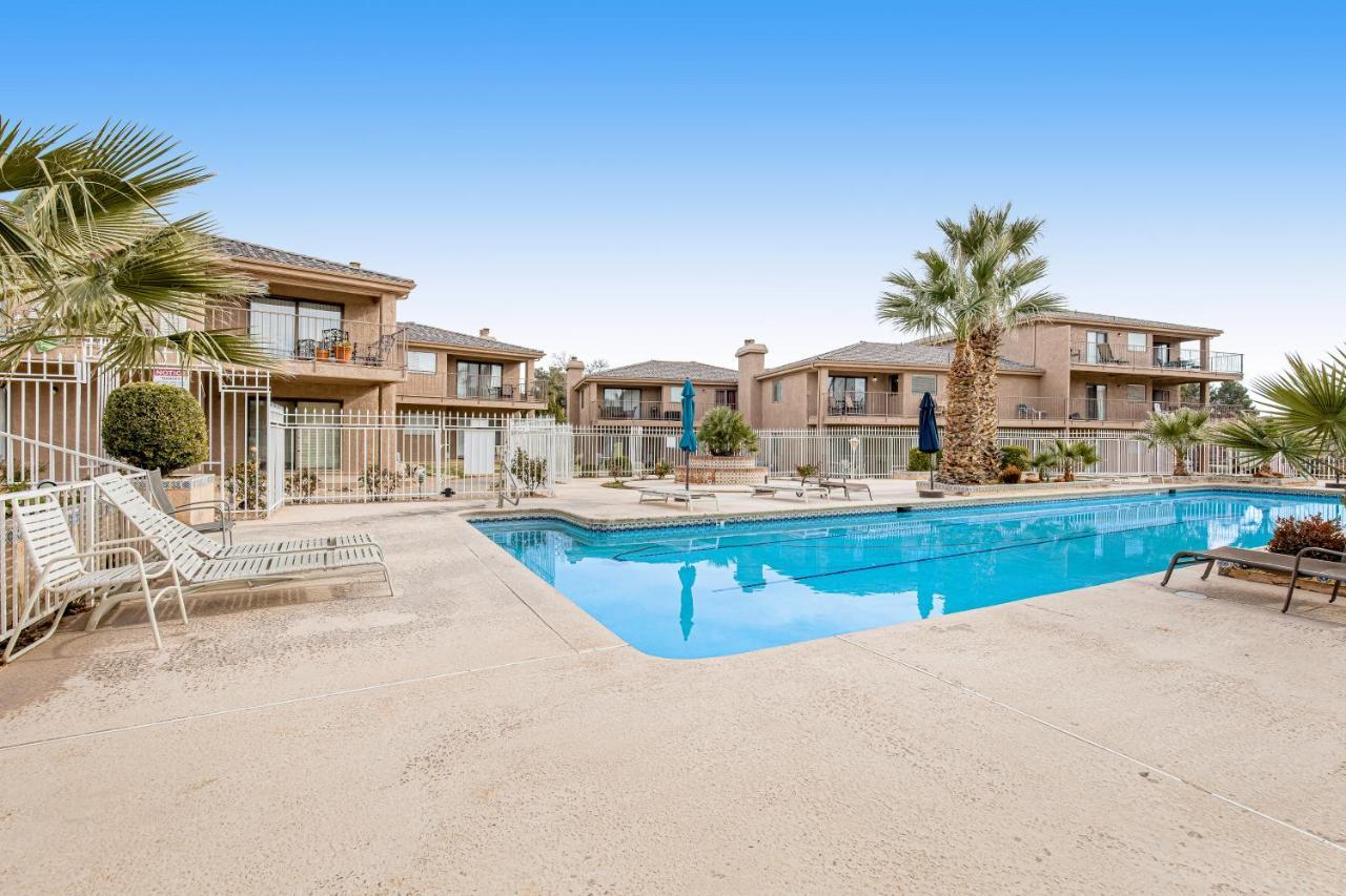 Penthouse At The Village St. George Exterior photo